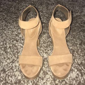 Block heel open toe sandals